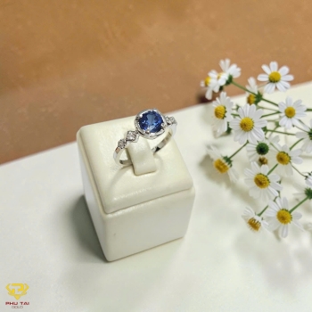 Nhẫn nữ đính đá quý (mã NN 2268)